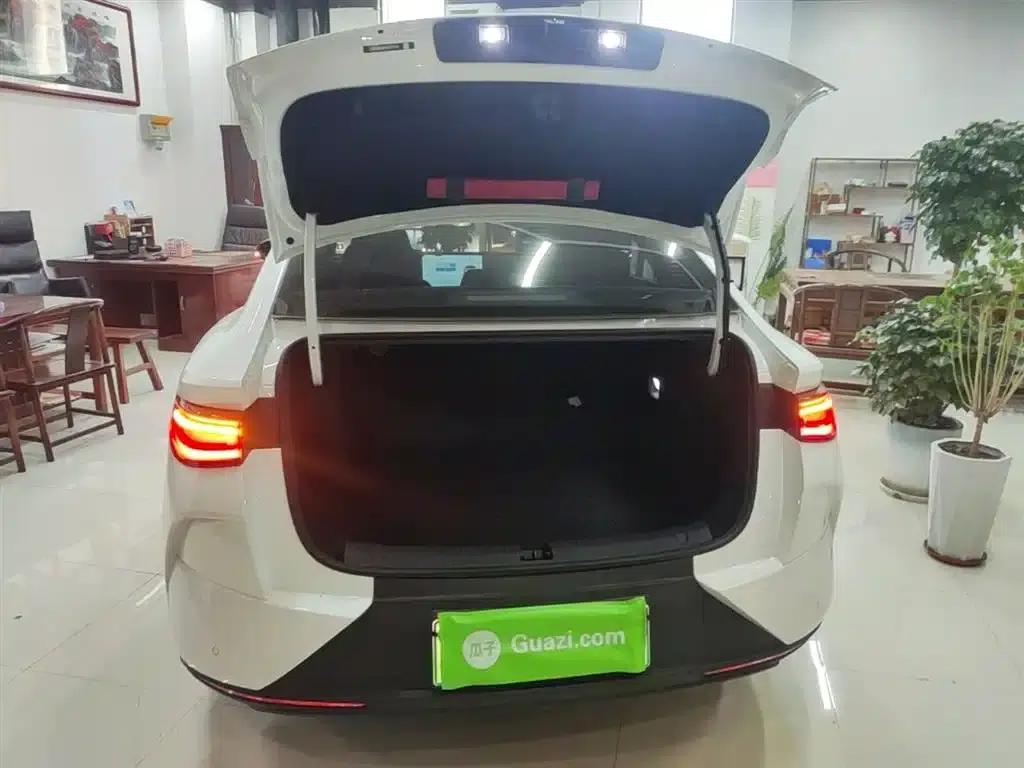 BYD e7 2025 520 Smart Edition — миниатюра 19
