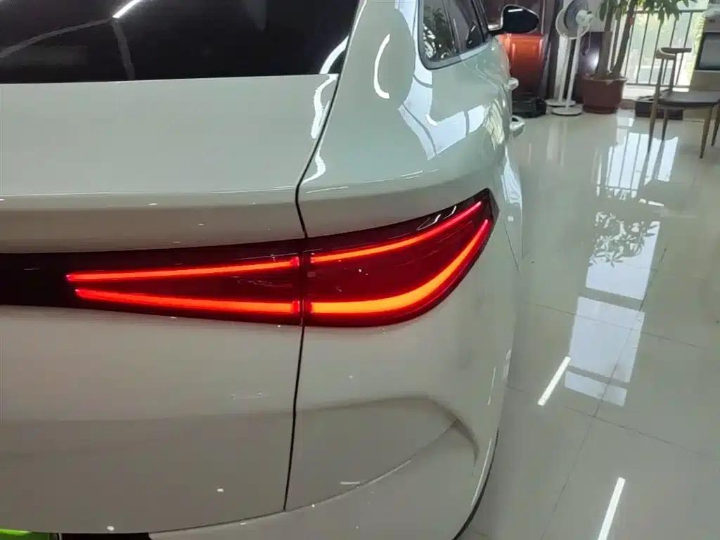 BYD e7 2025 520 Smart Edition — миниатюра 8