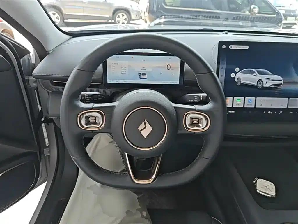 Baojun Enjoy 2025 Plug-in Hybrid 140km/h Luxury Edition — миниатюра 11