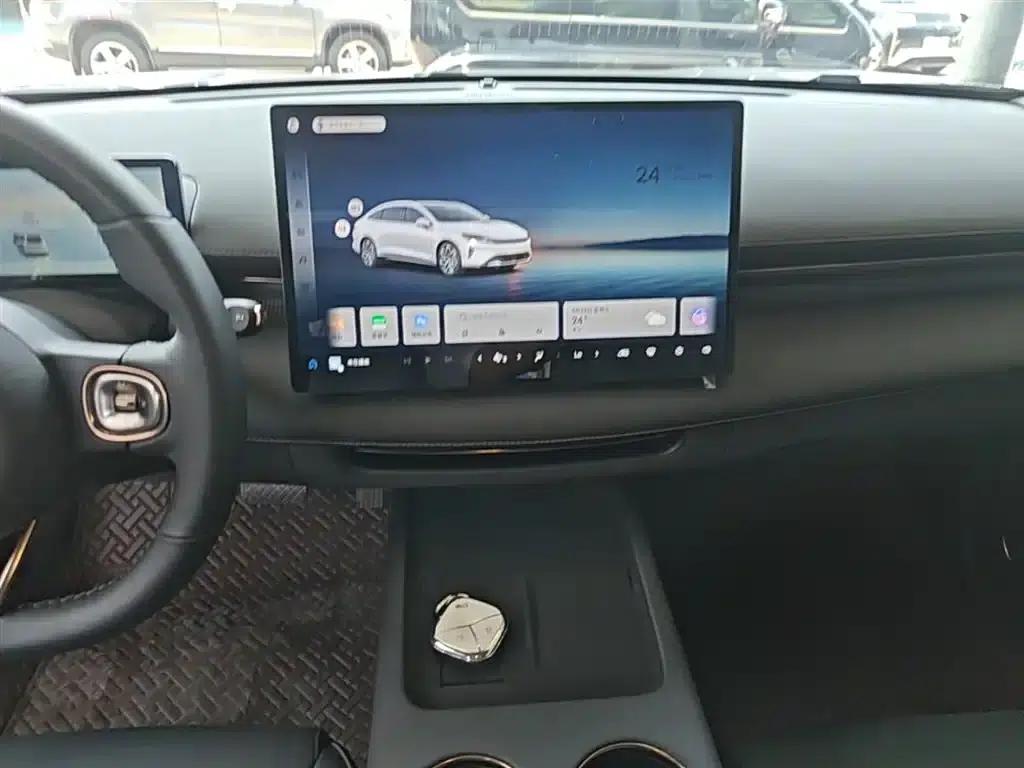Baojun Enjoy 2025 Plug-in Hybrid 140km/h Luxury Edition — миниатюра 13