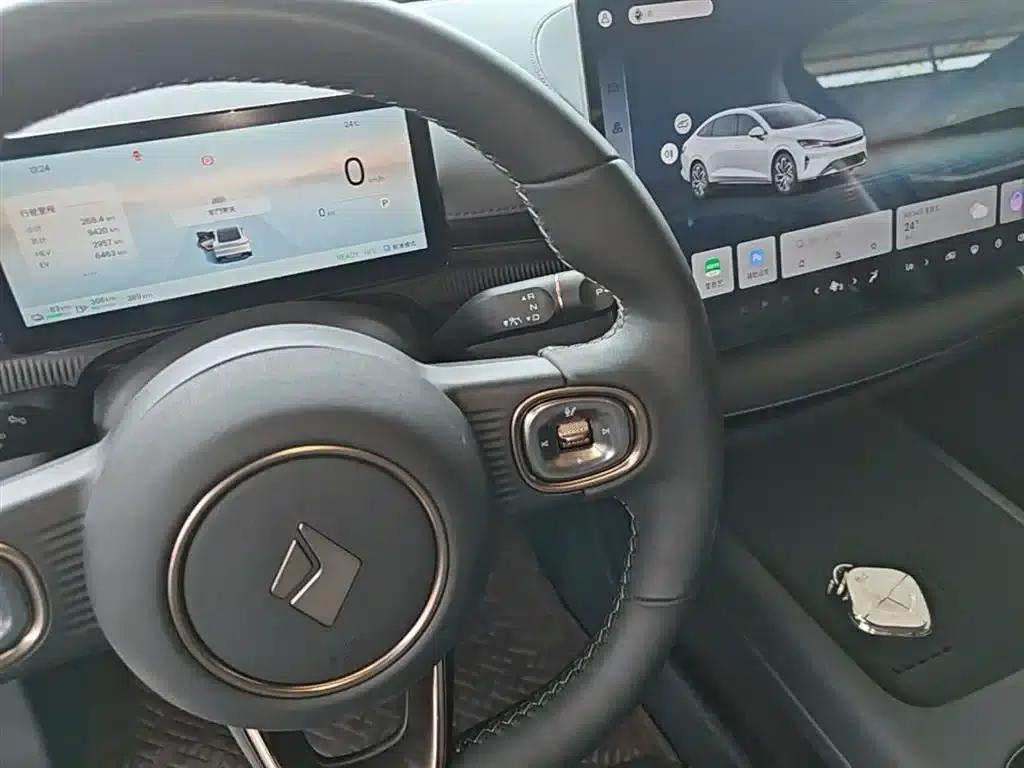Baojun Enjoy 2025 Plug-in Hybrid 140km/h Luxury Edition — миниатюра 14