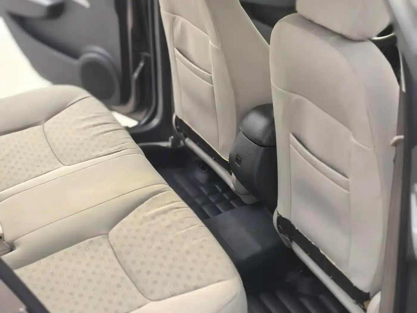Baojun 630 2013 1.5L Manual Standard Edition — миниатюра 14