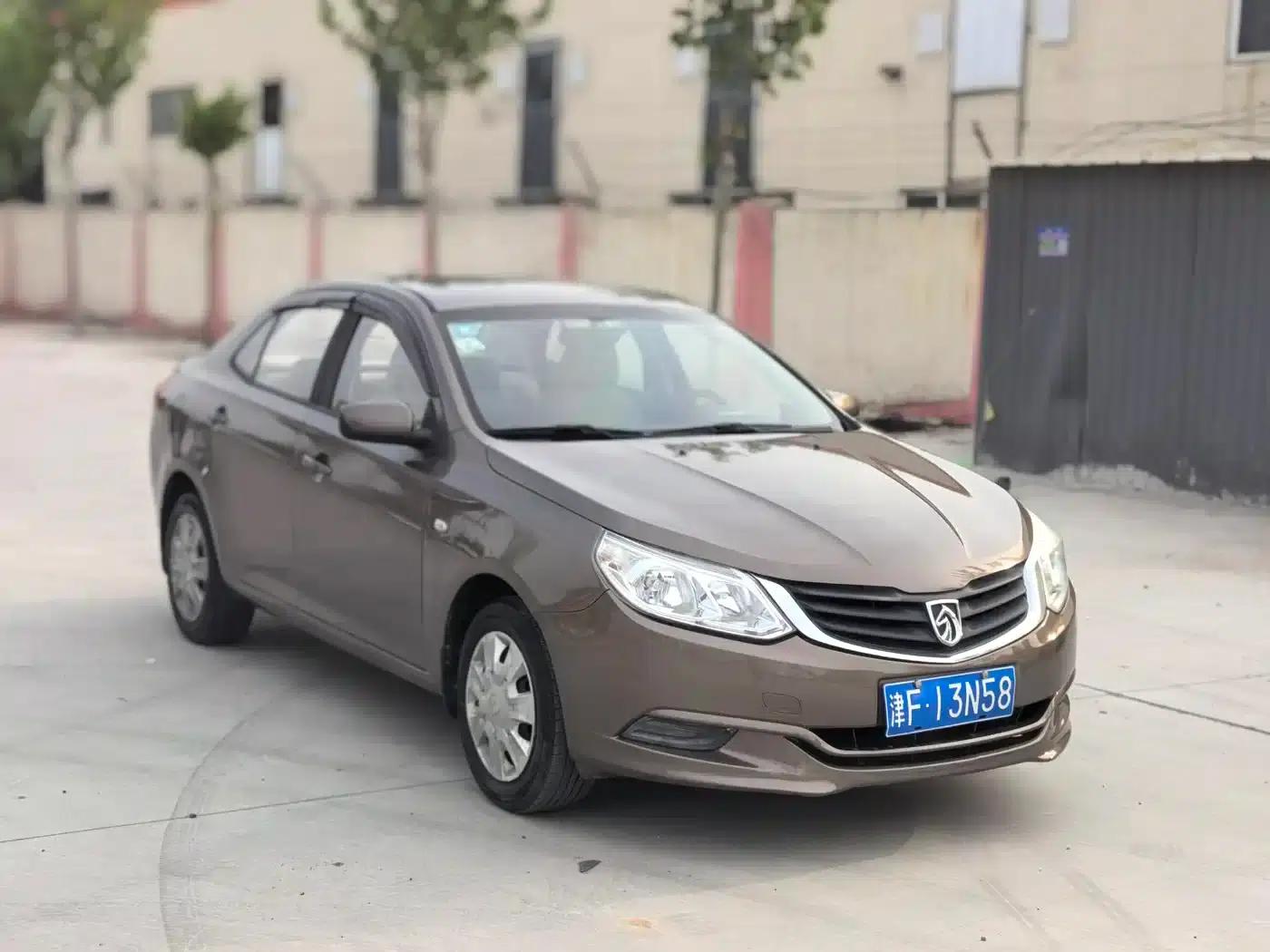 Baojun 630 2013 1.5L Manual Standard Edition — миниатюра 3