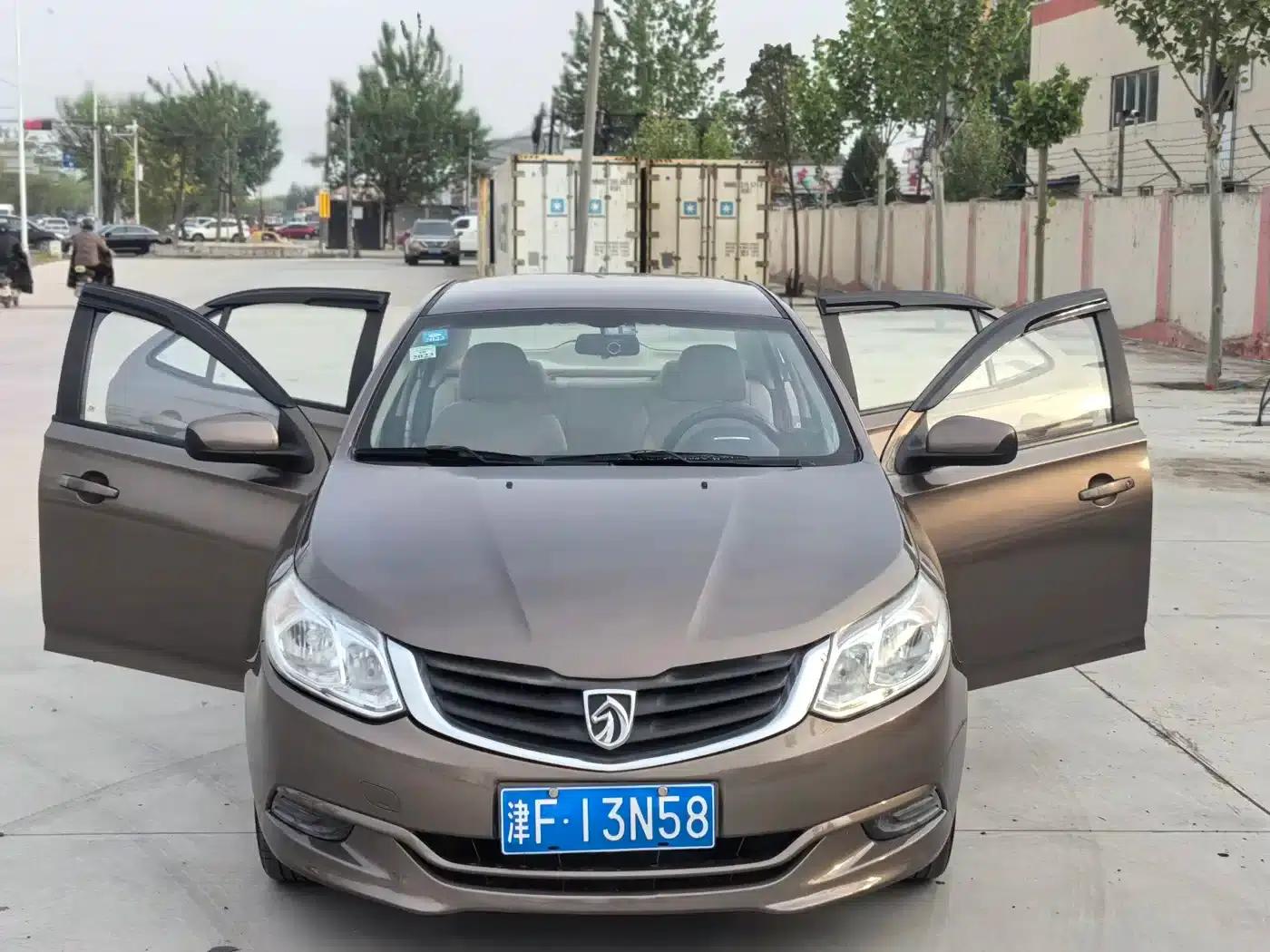 Baojun 630 2013 1.5L Manual Standard Edition — миниатюра 4