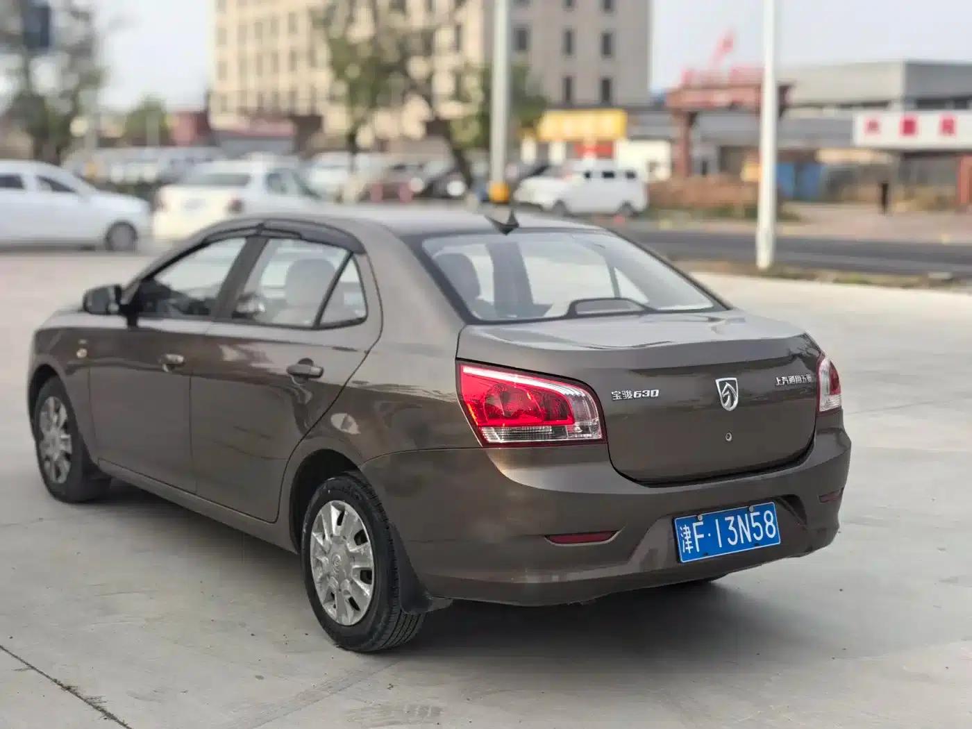 Baojun 630 2013 1.5L Manual Standard Edition — миниатюра 5