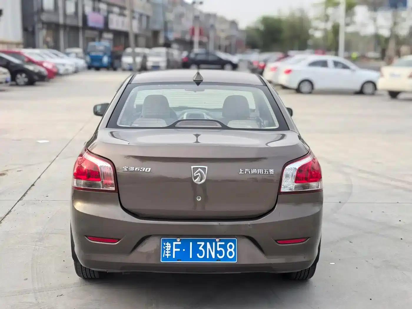 Baojun 630 2013 1.5L Manual Standard Edition — миниатюра 6