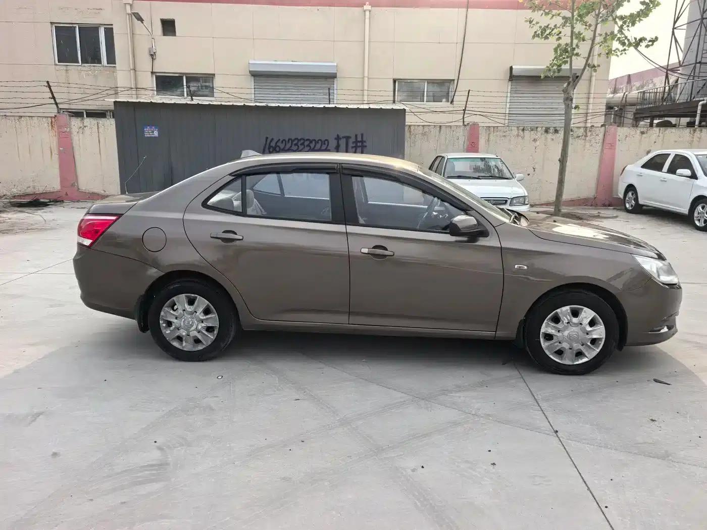 Baojun 630 2013 1.5L Manual Standard Edition — миниатюра 9
