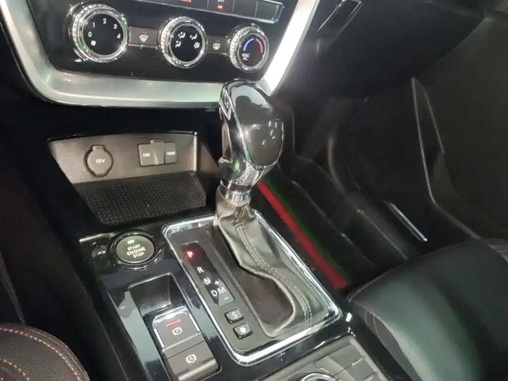 Beijing BJ20 2016 1.5T CVT Luxury Edition — миниатюра 14