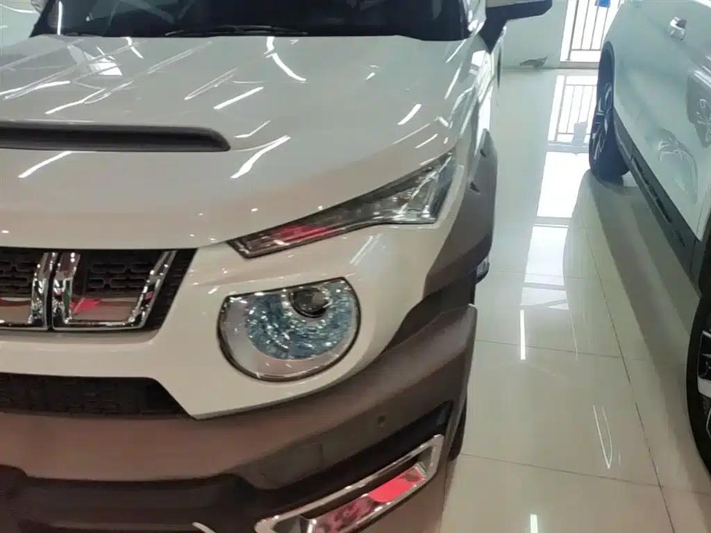Beijing BJ20 2016 1.5T CVT Luxury Edition — миниатюра 24