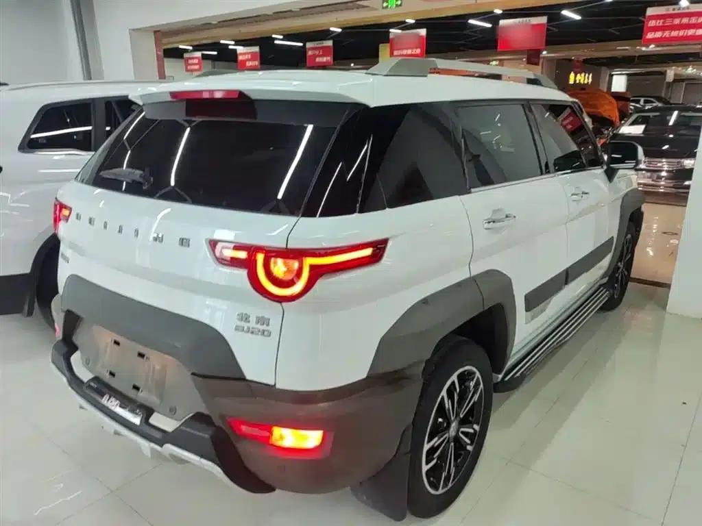 Beijing BJ20 2016 1.5T CVT Luxury Edition — миниатюра 7