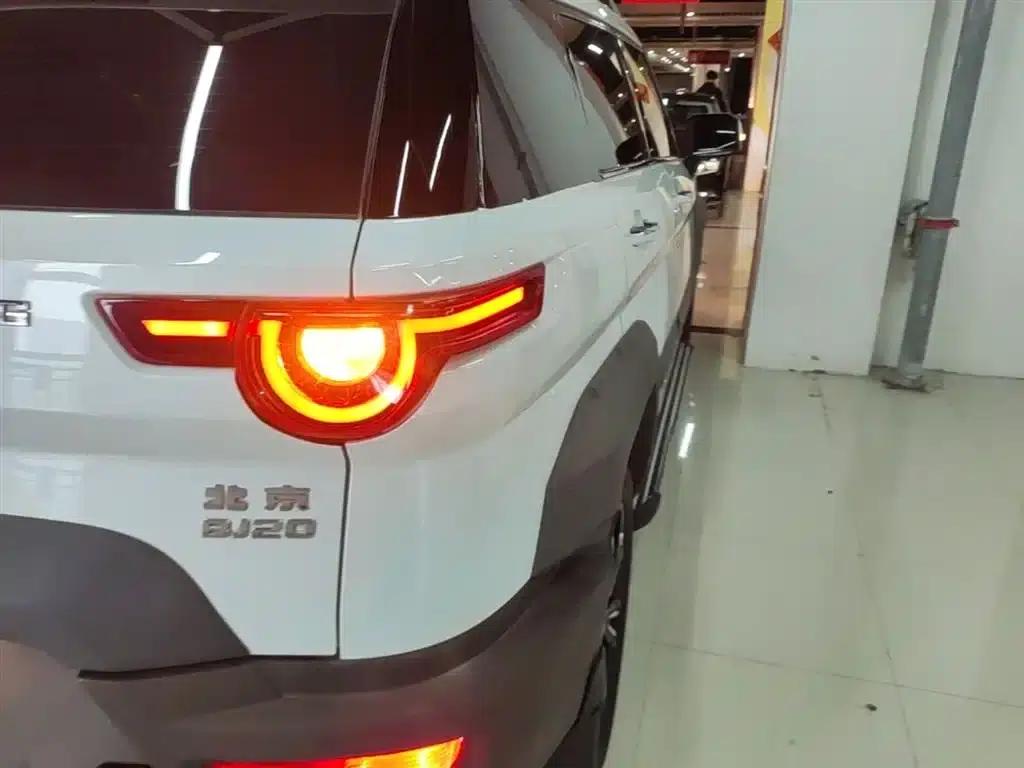 Beijing BJ20 2016 1.5T CVT Luxury Edition — миниатюра 8