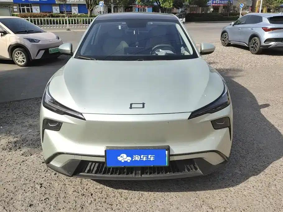 Yueyi 03 2025 Model 565km Enjoy Edition — миниатюра 2