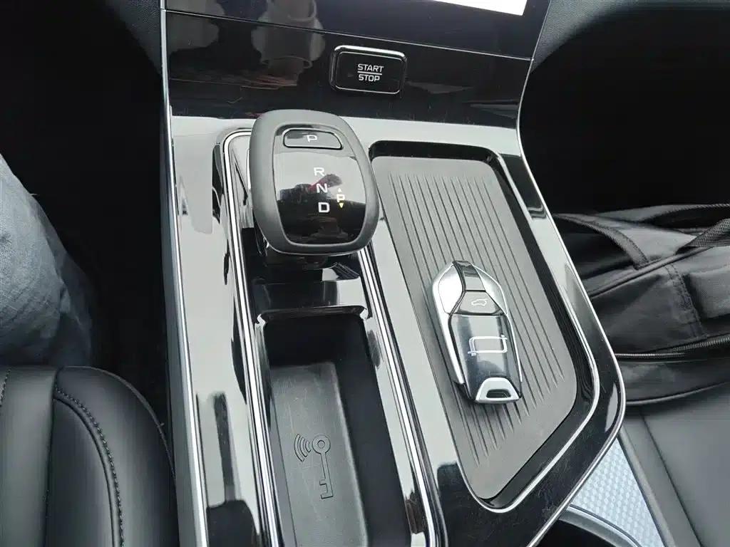 Bestune T90 2023 1.5T DCT Automatic Luxury Edition — миниатюра 14