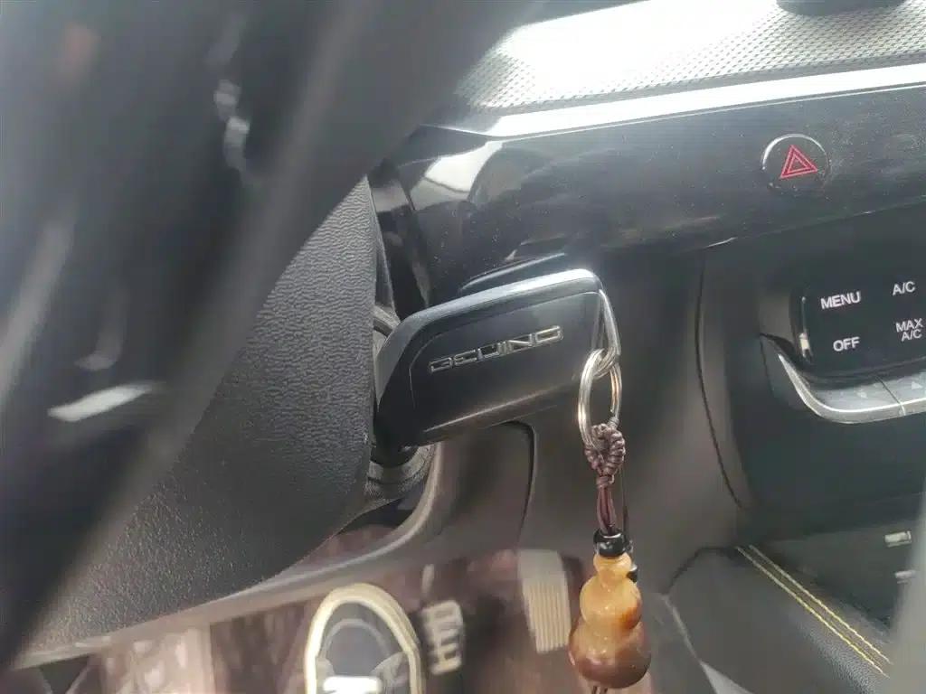 Beijing X3 2019 1.5T CVT Glory Edition — миниатюра 9