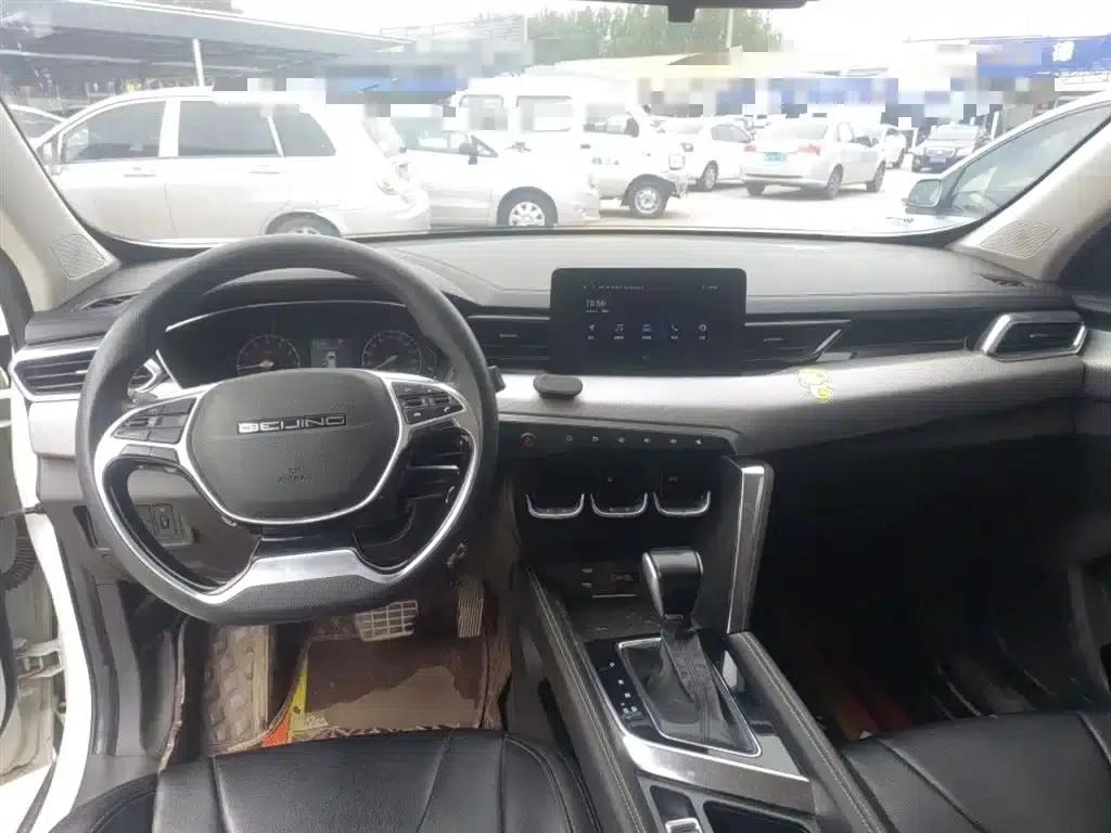 Beijing X3 2019 1.5T CVT Glory Edition — миниатюра 10