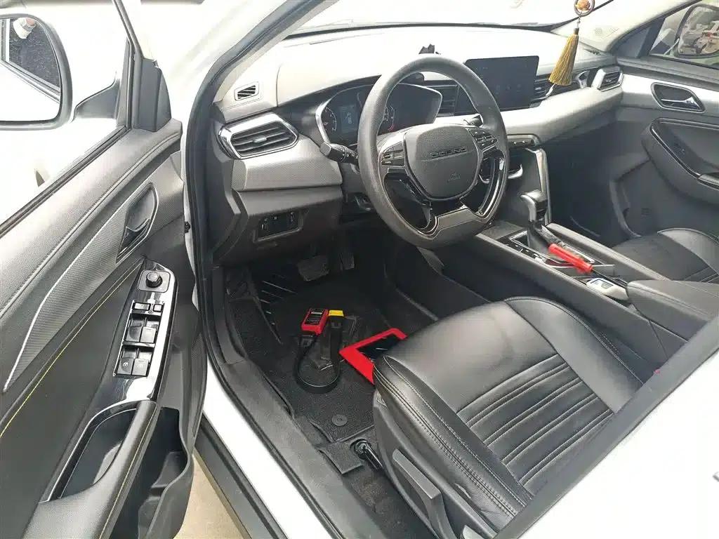 Beijing X3 2019 1.5T CVT Glory Edition — миниатюра 15
