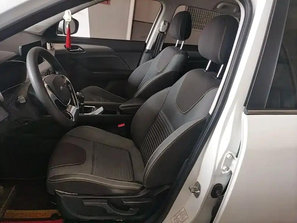 Beijing X3 2019 1.5T Manual Glory Edition — миниатюра 15