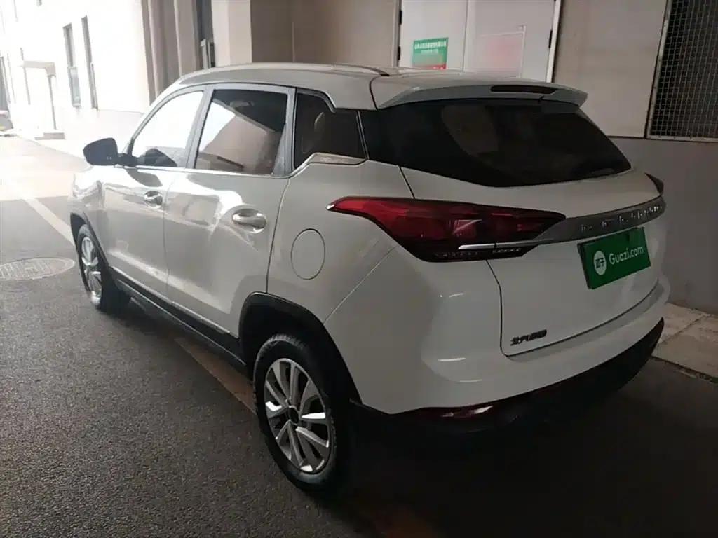 Beijing X3 2019 1.5T Manual Glory Edition — миниатюра 5