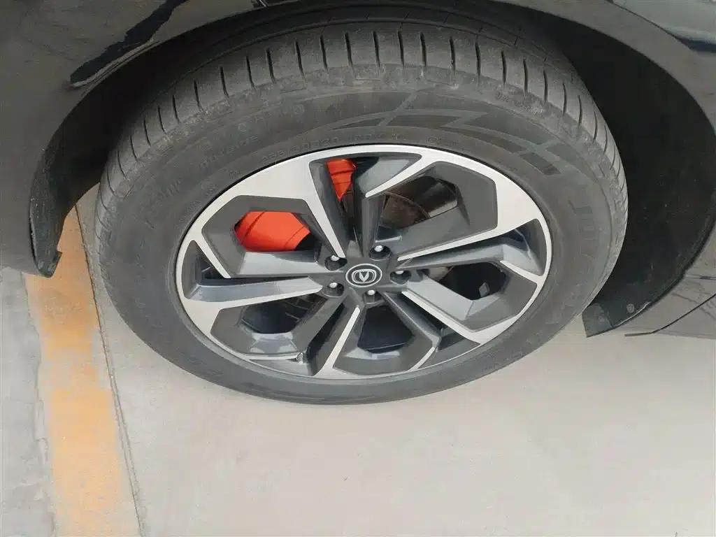 Changan UNI-K Smart Electric iDD 2022 Blue Whale iDD 130km 1.5T Excellent Edition — миниатюра 23
