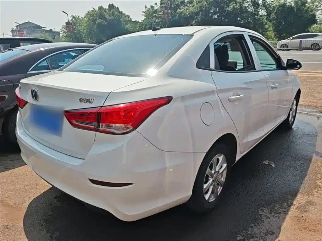 Yuexiang 2019 1.5L DCT Comfort Model (National VI Emission Standard) — миниатюра 7