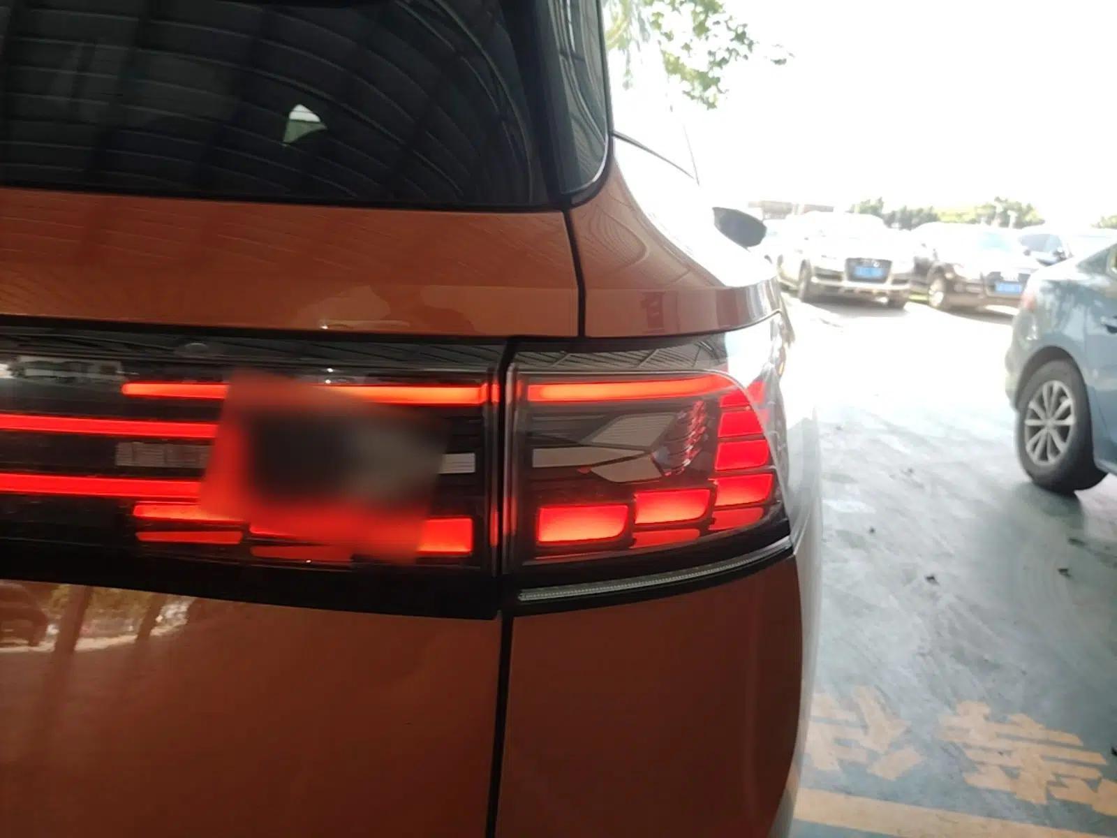 Volkswagen ID.6 CROZZ 2021 Revised Version Long-Range PRO Edition — миниатюра 7