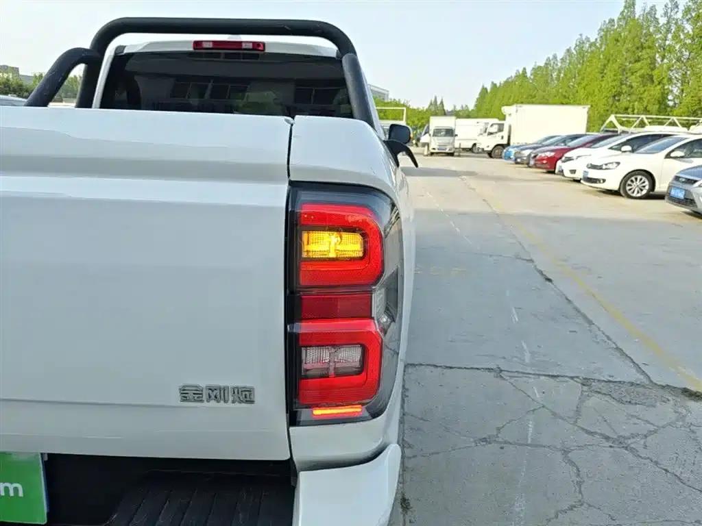 King Kong Cannon 2022 2.0T Manual Diesel 2WD Elite Long Box GW4D20M — миниатюра 8
