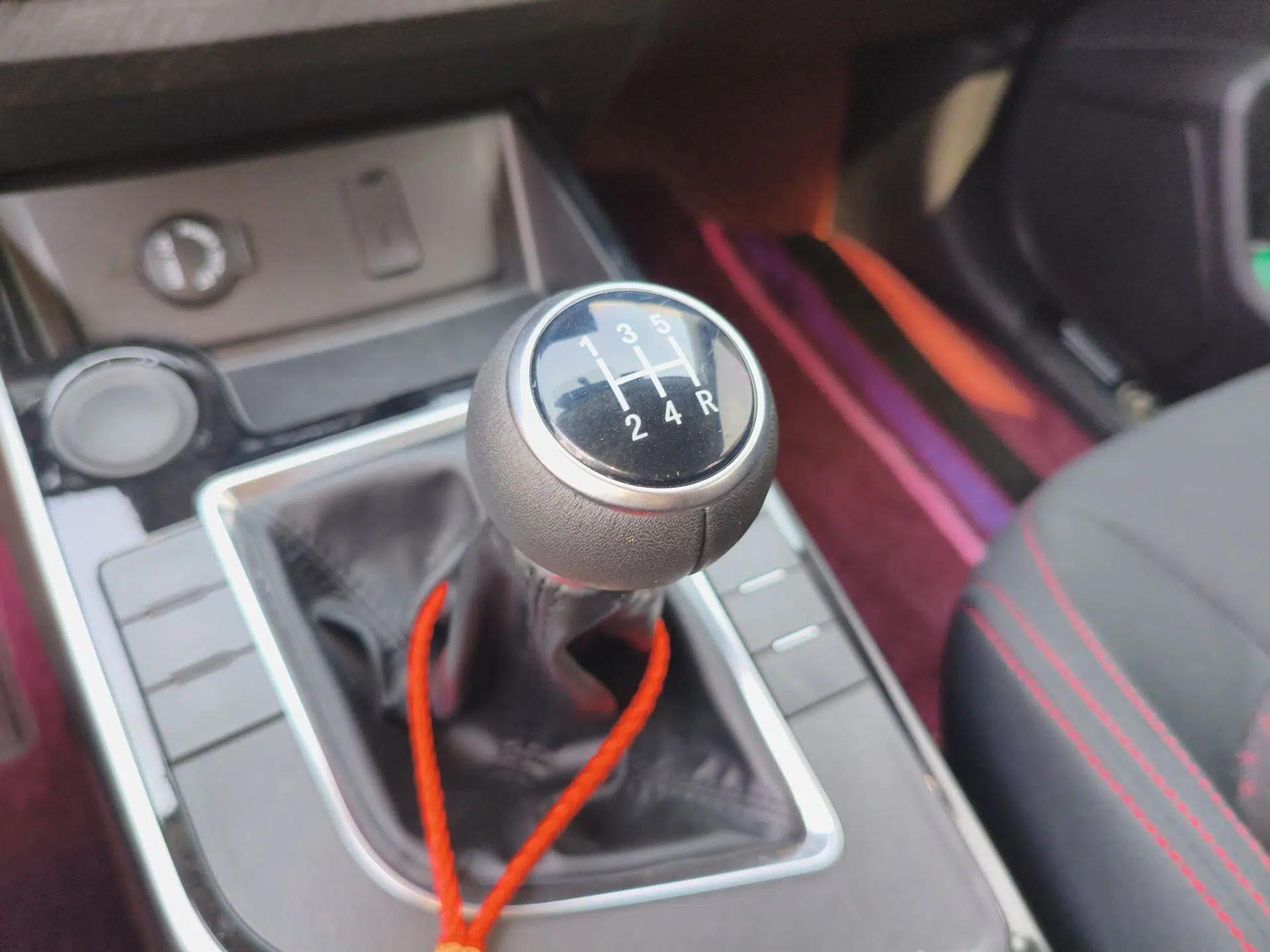 FORTHING SX6 2020 1.6L Manual Comfort Model China VI Standard — миниатюра 15