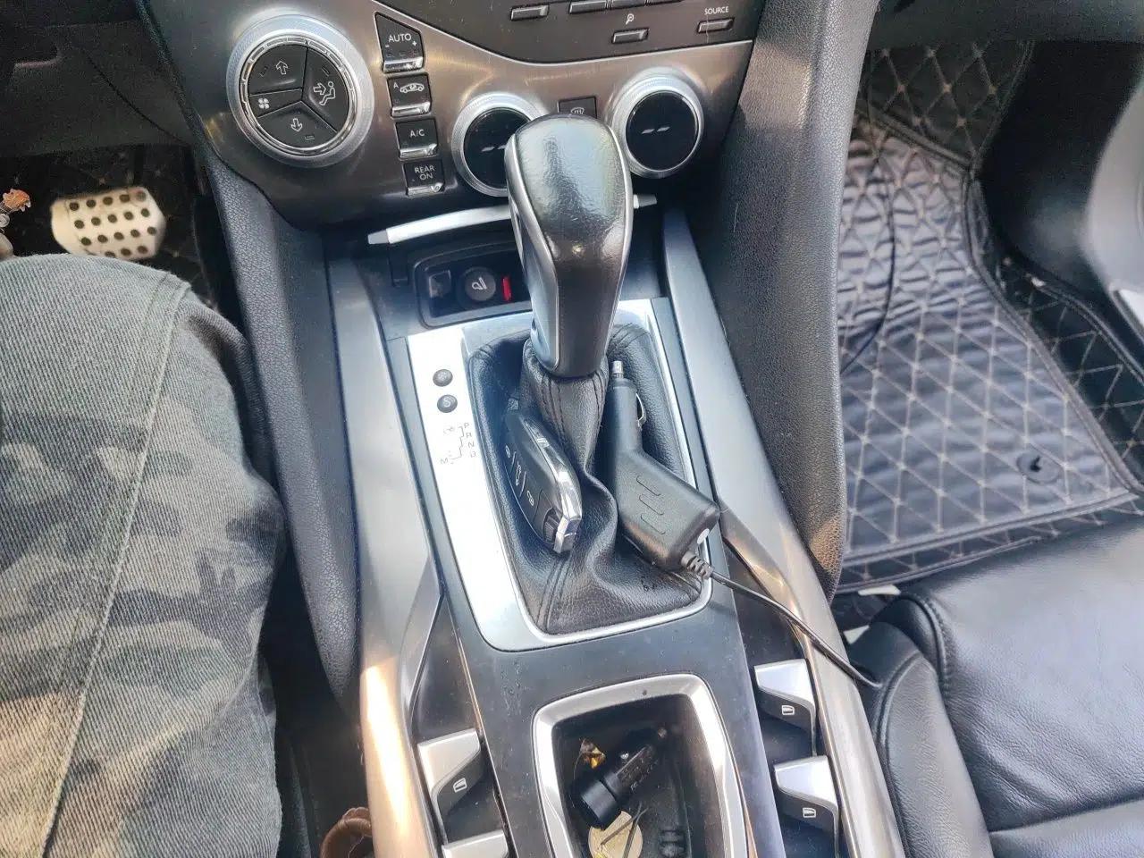 DS 5 2013 1.6T Luxury Edition THP200 — миниатюра 15
