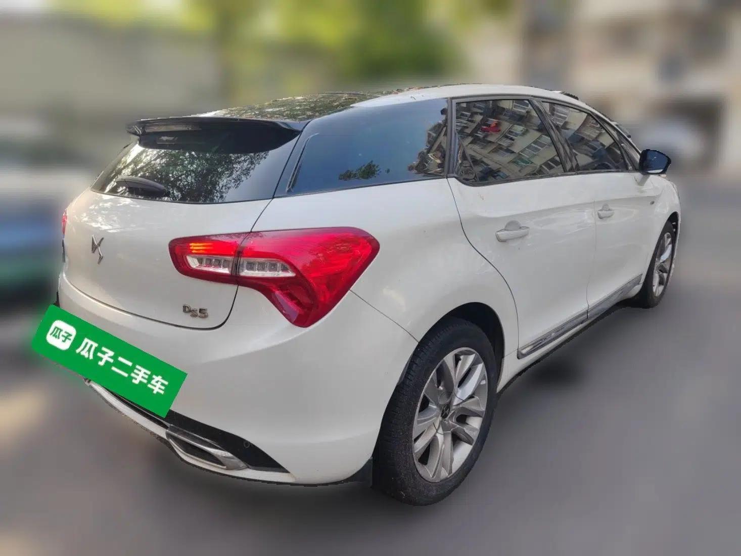 DS 5 2013 1.6T Luxury Edition THP200 — миниатюра 6