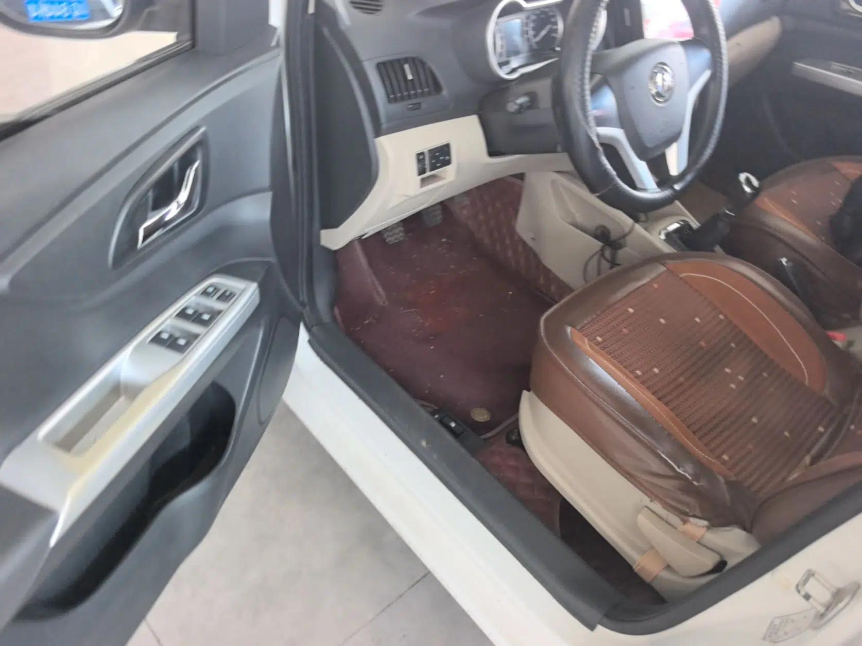 Dongfeng Aeolus A30 2014 1.5L Manual Sishang Model — миниатюра 19