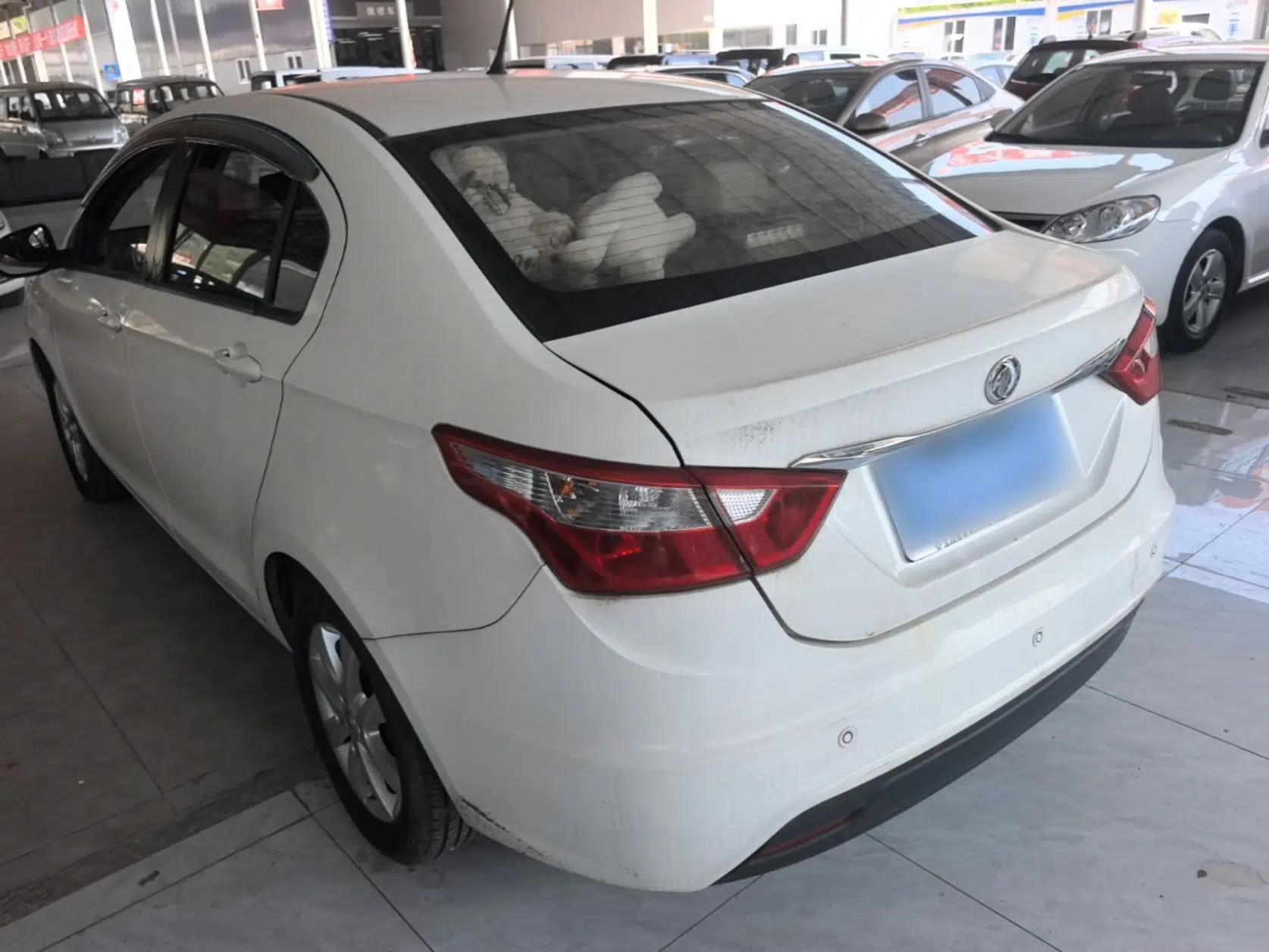 Dongfeng Aeolus A30 2014 1.5L Manual Sishang Model — миниатюра 4