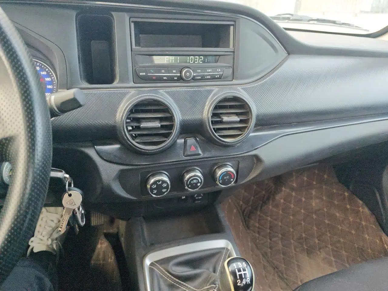 Dongfeng Ruichi 2025 Model 2.4L Gasoline Two-Wheel-Drive Entrepreneur Edition—Base Model — миниатюра 14