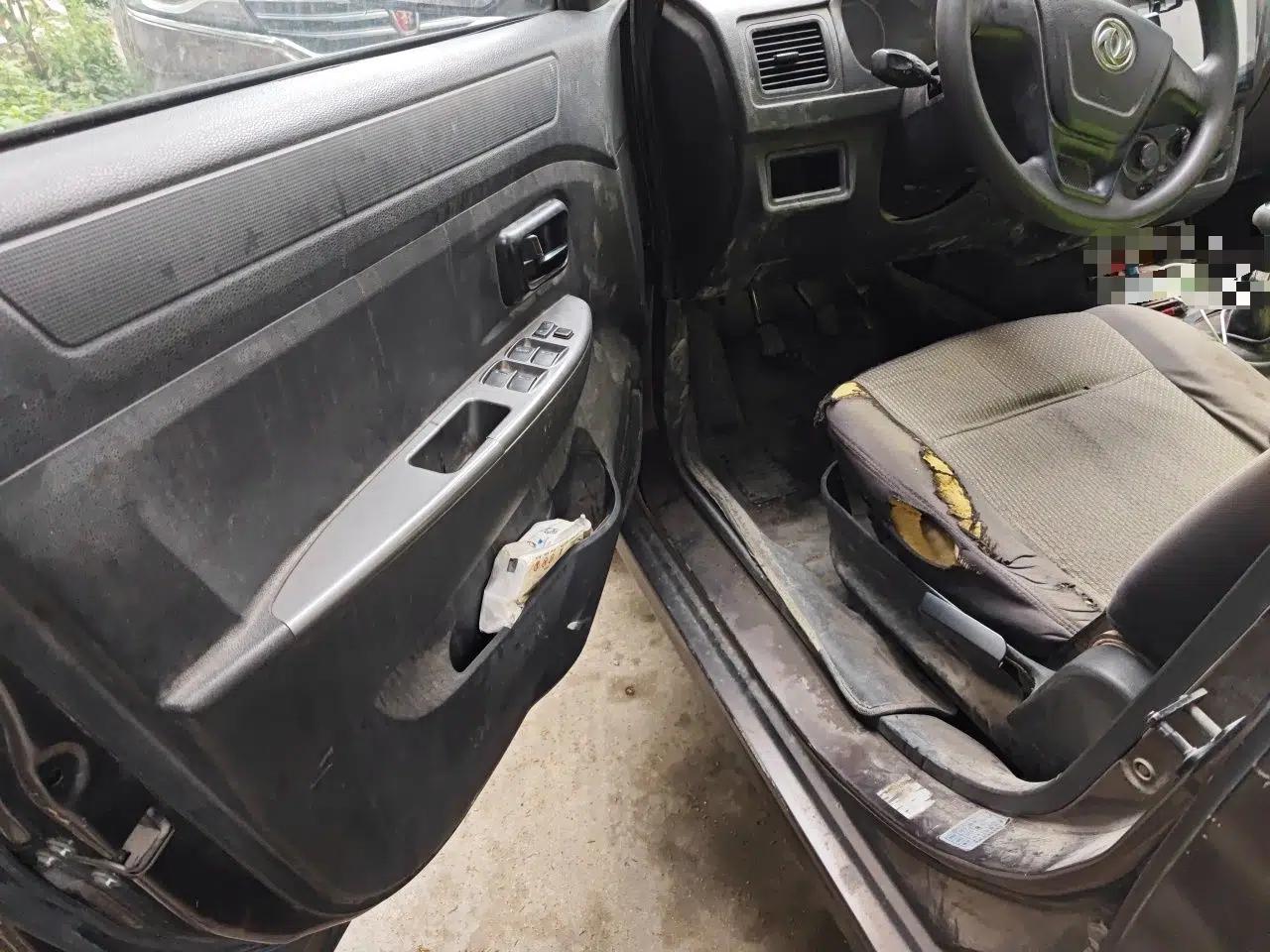 Dongfeng Fengon 330 2014 1.5L Manual Utility Version DK15 — миниатюра 17