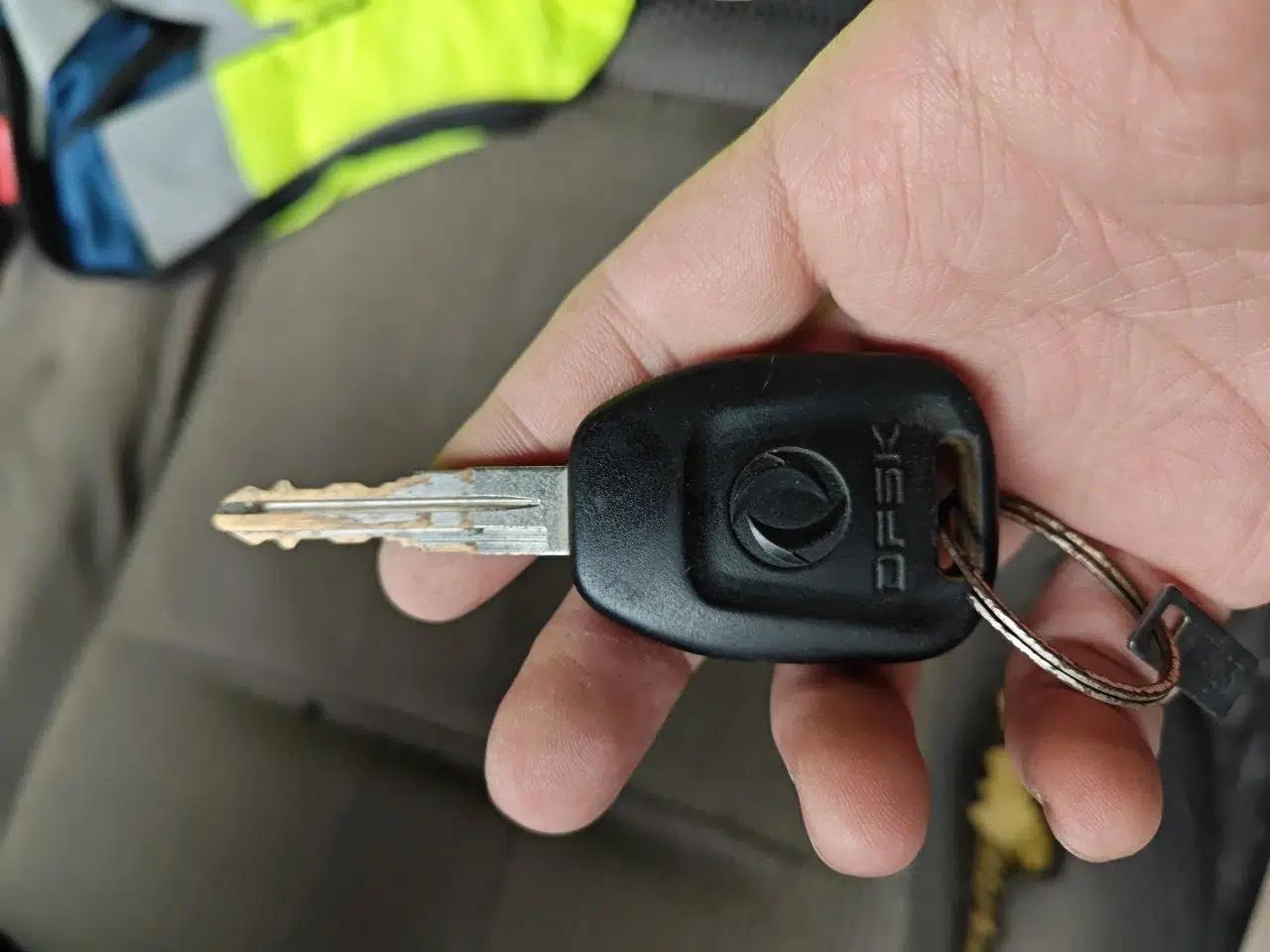 Dongfeng Fengon 330 2014 1.5L Manual Utility Version DK15 — миниатюра 9