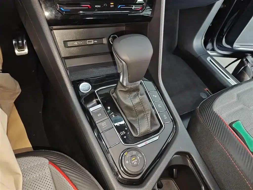 Tiguan X 2023 380TSI AWD Supreme Flagship Edition — миниатюра 14