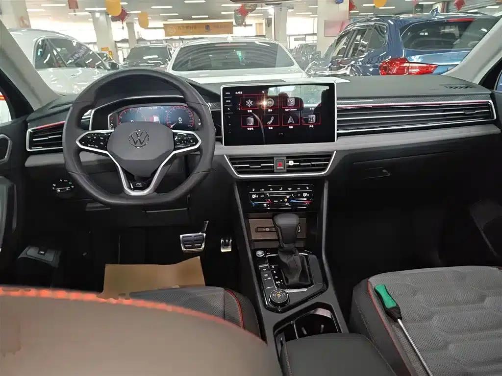 Tiguan X 2023 380TSI AWD Supreme Flagship Edition — миниатюра 10