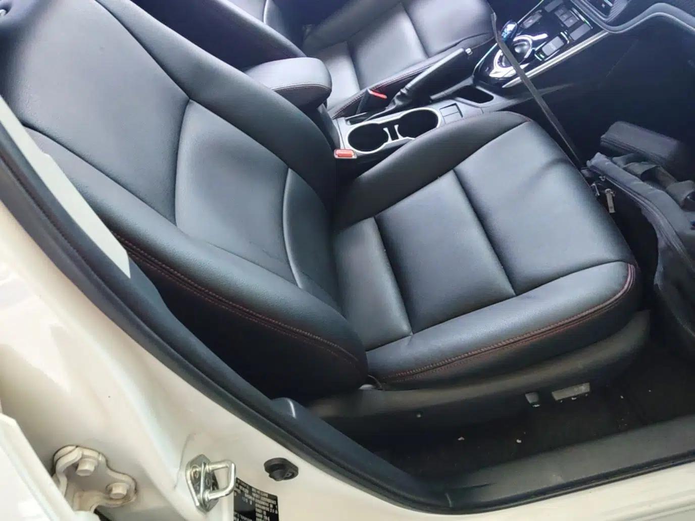 Toyota Levin Hybrid E+ 2019 1.8L PH GS E-CVT Elite Edition — миниатюра 23