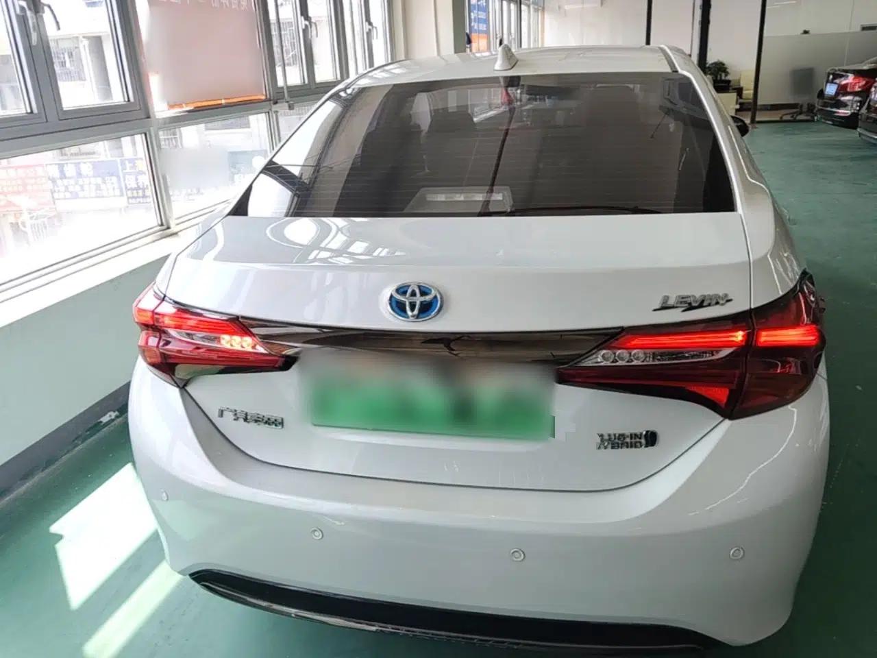 Toyota Levin Hybrid E+ 2019 1.8L PH GS E-CVT Elite Edition — миниатюра 5
