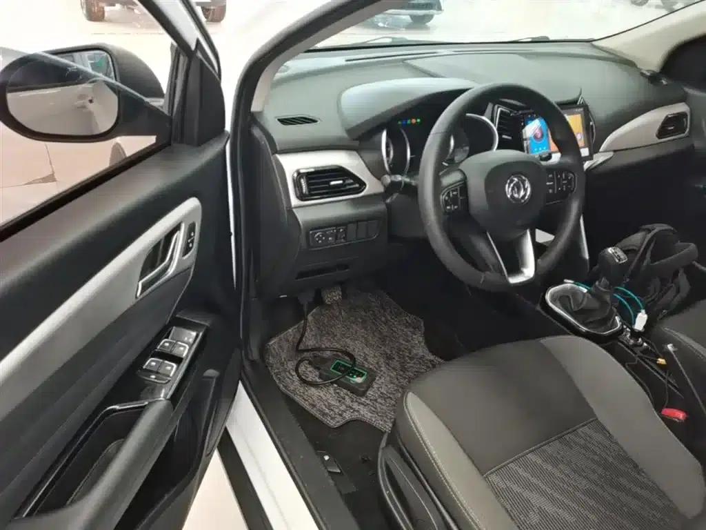 Dongfeng Fengshen AX3 2019 1.6L Manual Enjoy Edition — миниатюра 16