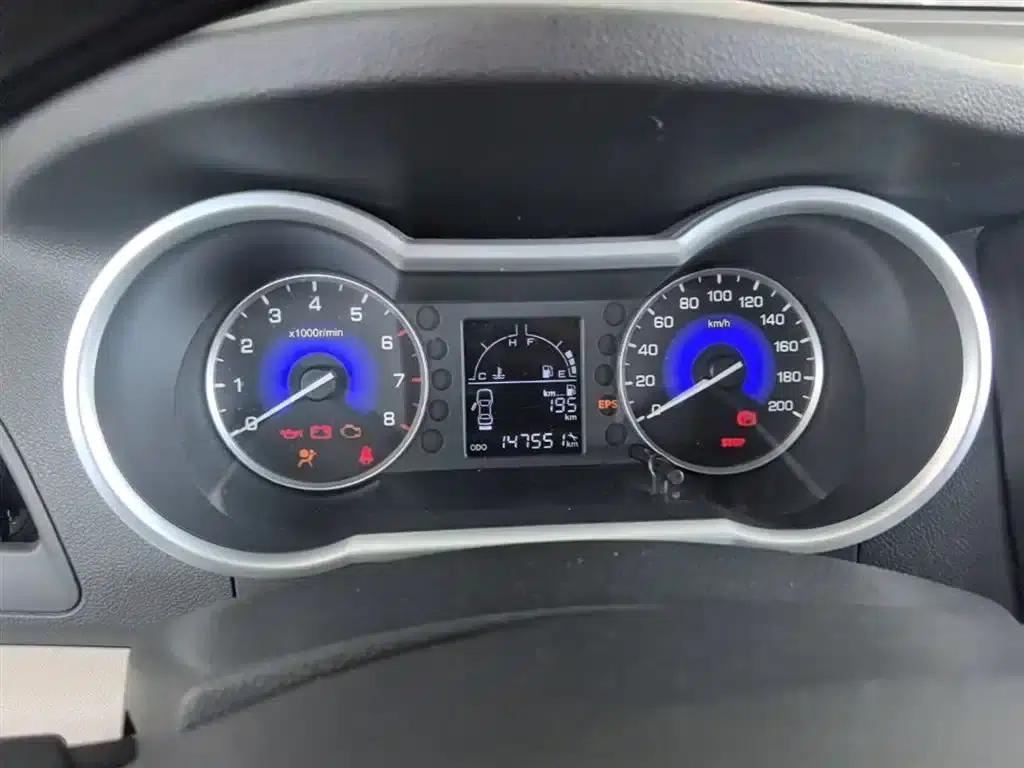 Dongfeng Fengshen A30 2014 Model 1.5L Manual Comfort Edition — миниатюра 12