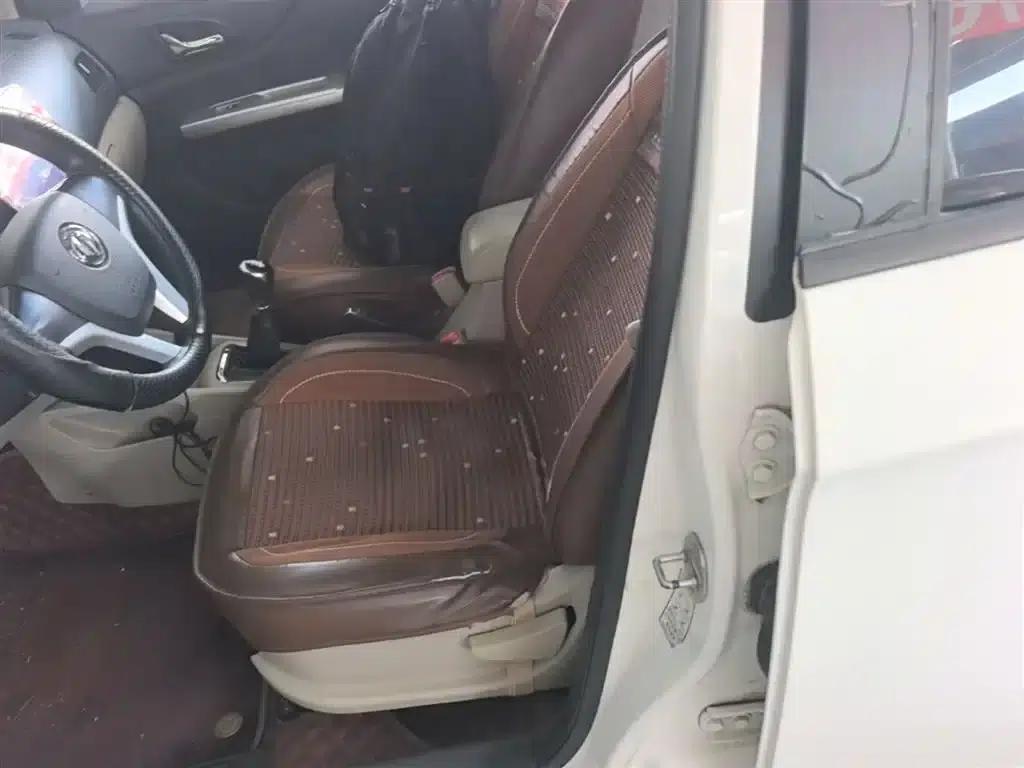 Dongfeng Fengshen A30 2014 Model 1.5L Manual Comfort Edition — миниатюра 15