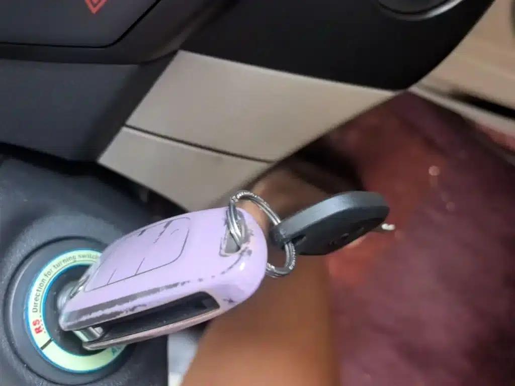 Dongfeng Fengshen A30 2014 Model 1.5L Manual Comfort Edition — миниатюра 9