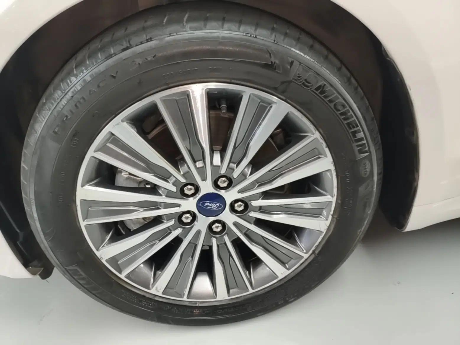 Ford Mondeo New Energy 2018 2.0 PHEV Smart-Controlled Fashion Edition China VI Standard — миниатюра 8
