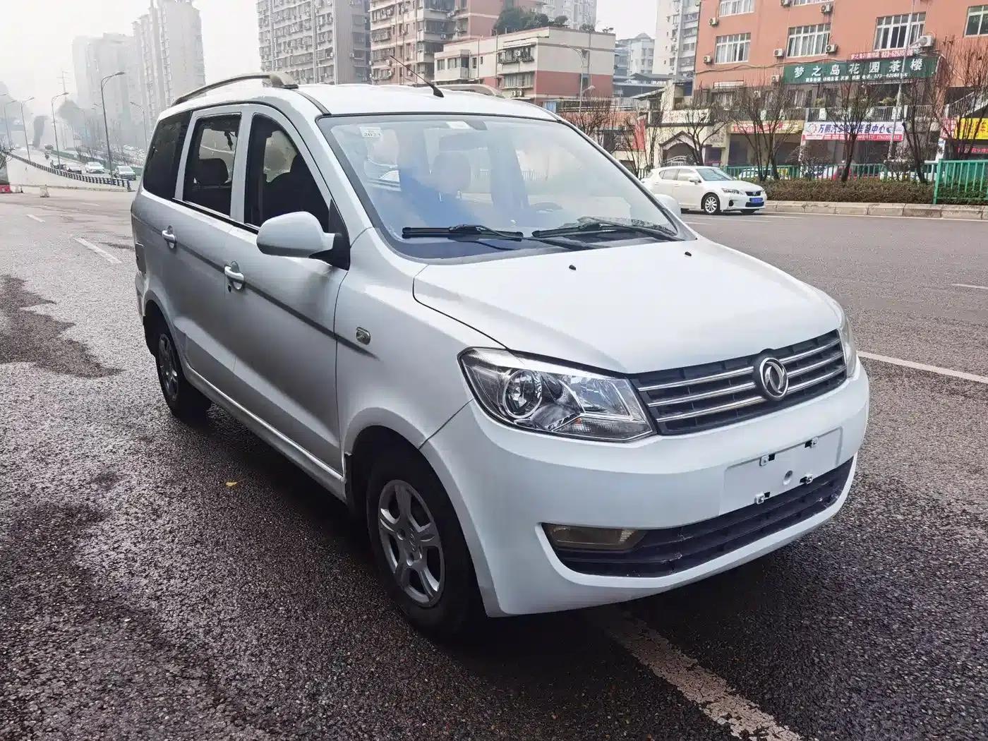 Fengguang 330 2016 Model 1.5L Manual Enjoyment Edition DK15 — миниатюра 2