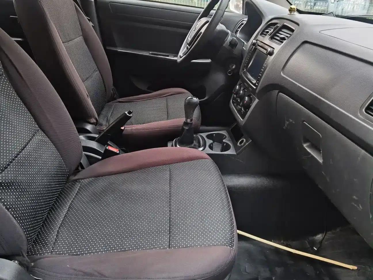 Fengguang 330 2016 Model 1.5L Manual Enjoyment Edition DK15 — миниатюра 11