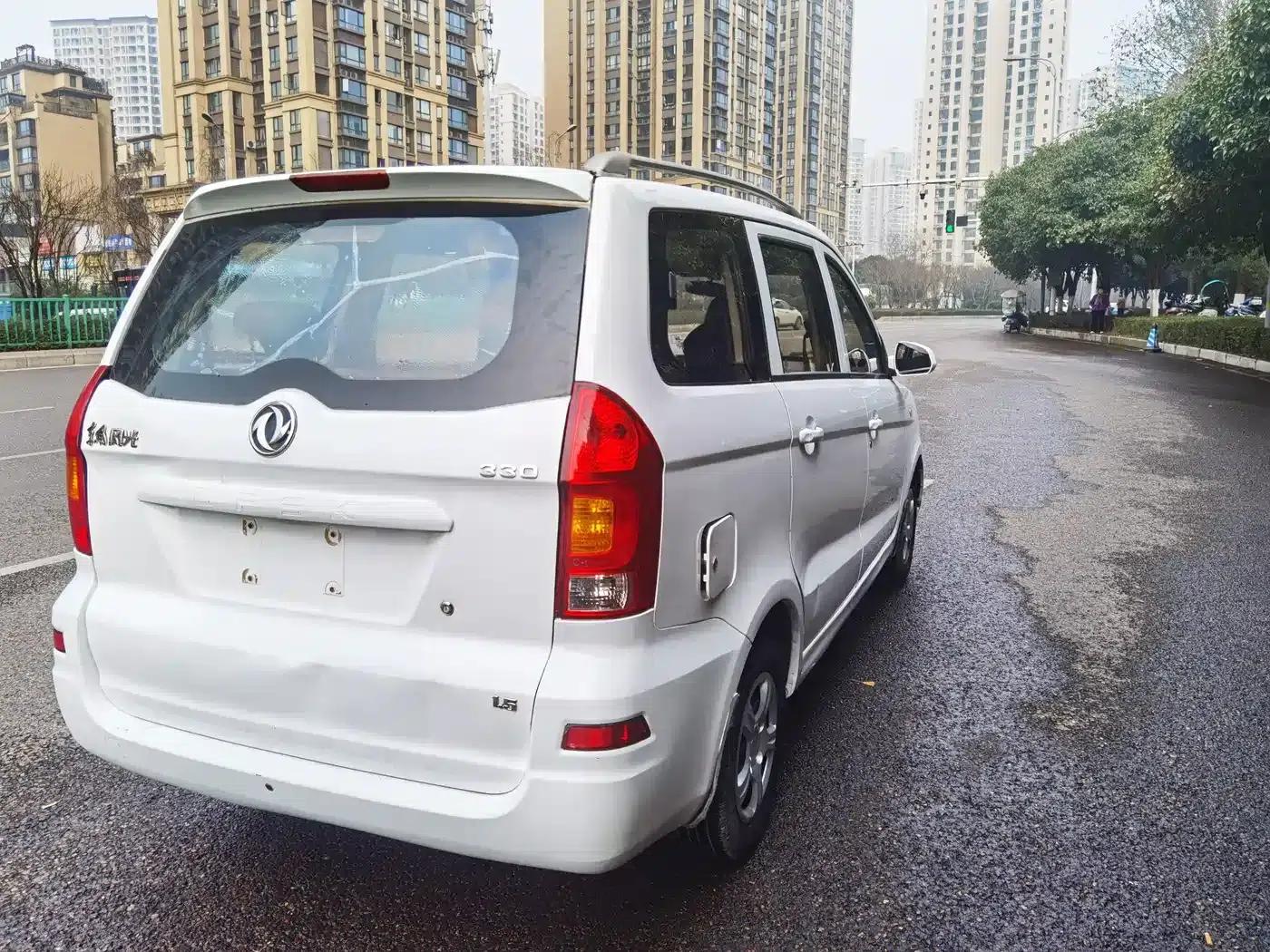 Fengguang 330 2016 Model 1.5L Manual Enjoyment Edition DK15 — миниатюра 4