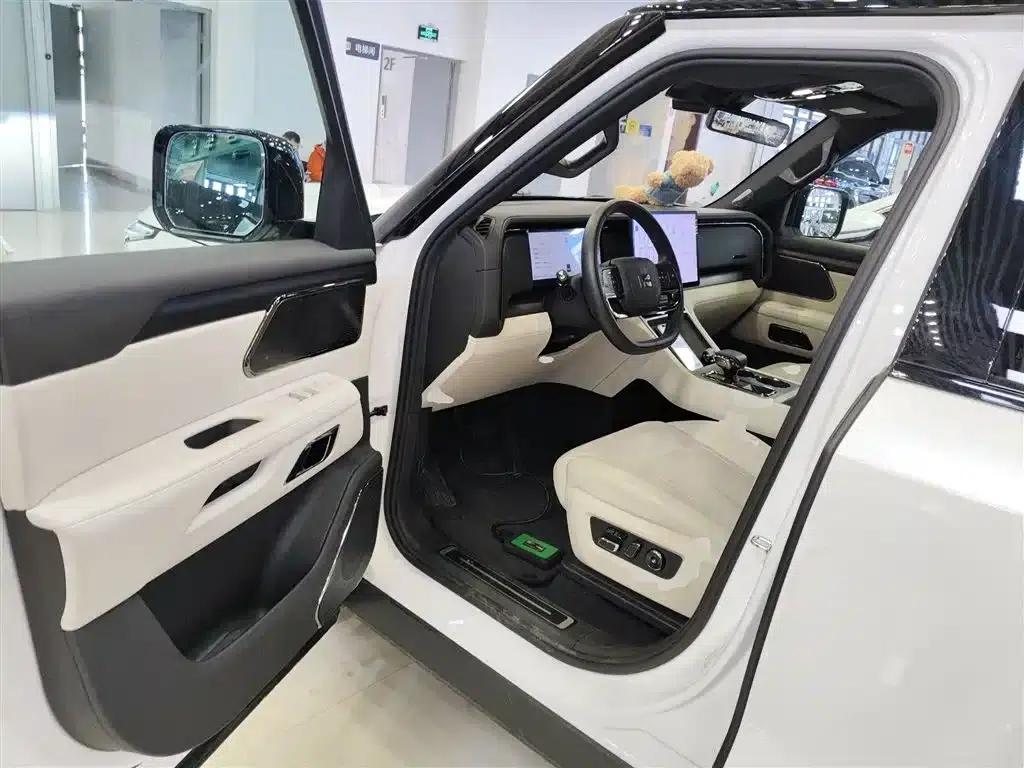 Extreme Stone 01 2024 Model, 6-Seat Standard Range Edition — миниатюра 12