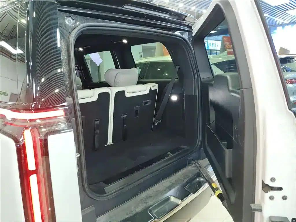 Extreme Stone 01 2024 Model, 6-Seat Standard Range Edition — миниатюра 15