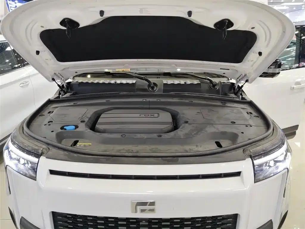 Extreme Stone 01 2024 Model, 6-Seat Standard Range Edition — миниатюра 16