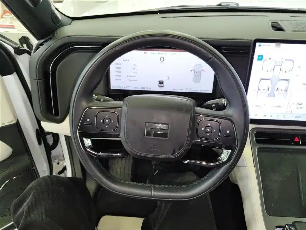 Extreme Stone 01 2024 Model, 6-Seat Standard Range Edition — миниатюра 7
